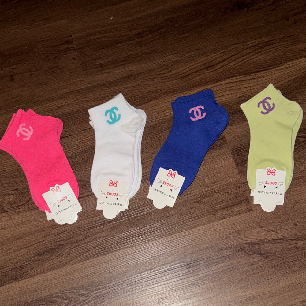 Colorful Logo Ankle Socks - Pink, White, Blue, Lime